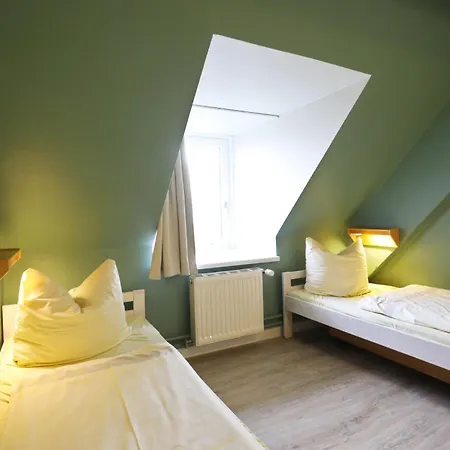 Jugendherberge Hoernum Hostel *